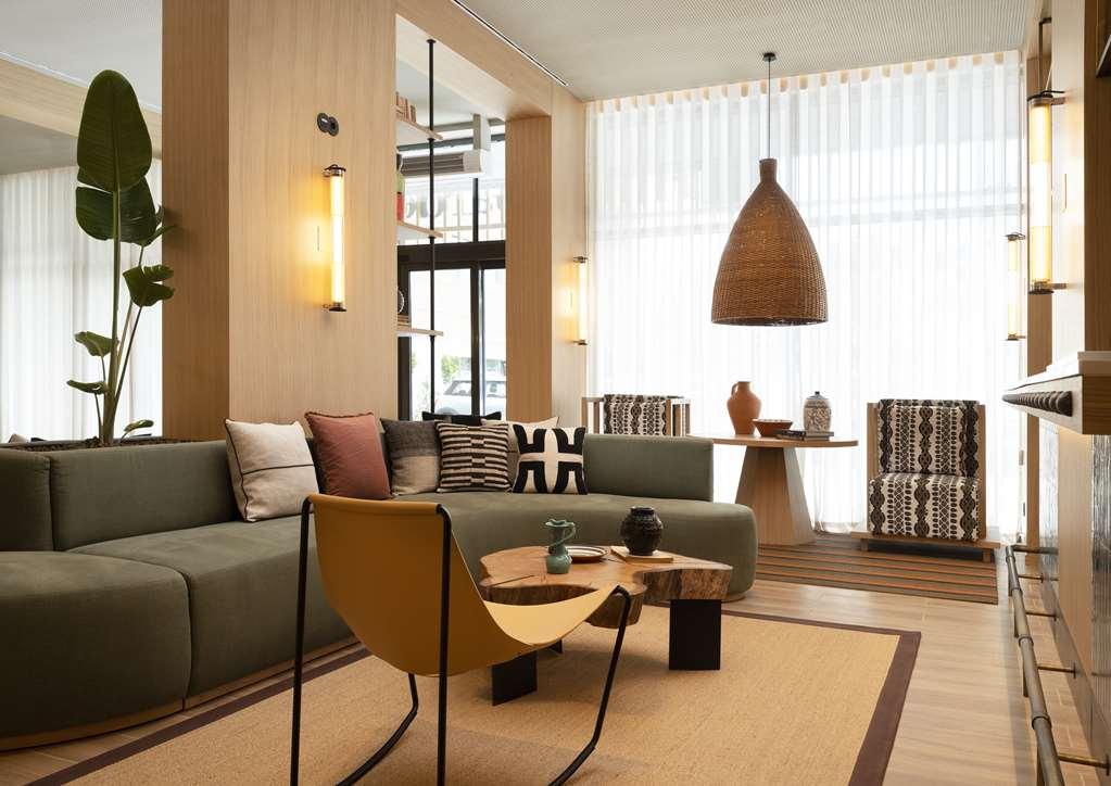 Hilton Garden Inn エヴォラ インテリア 写真