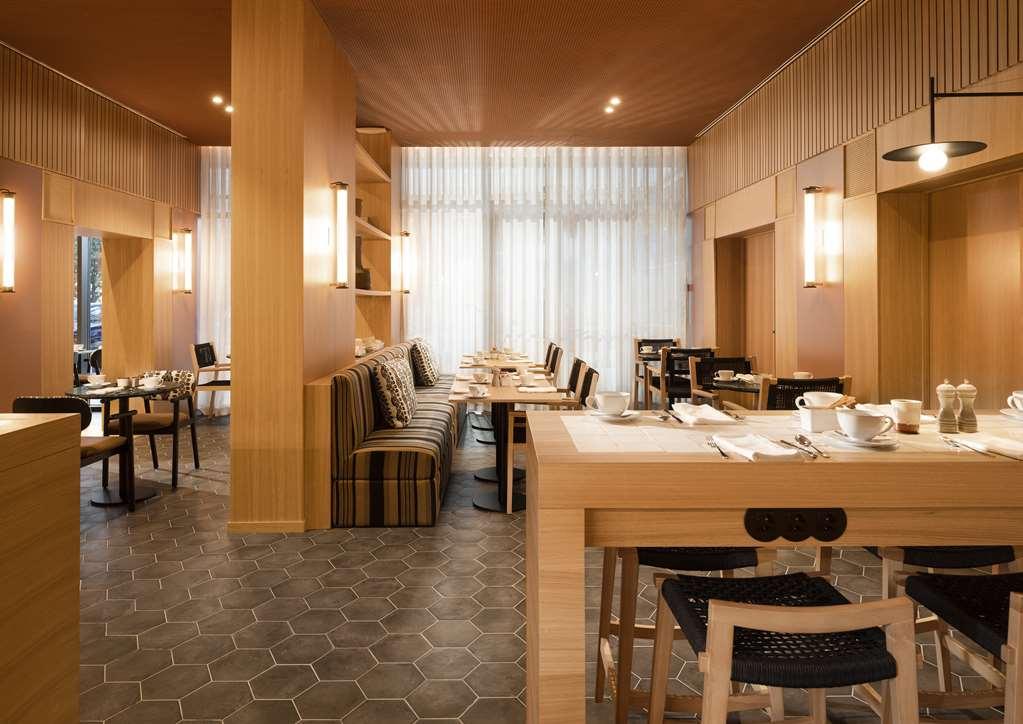 Hilton Garden Inn エヴォラ レストラン 写真