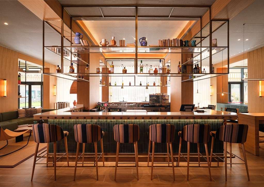 Hilton Garden Inn エヴォラ レストラン 写真